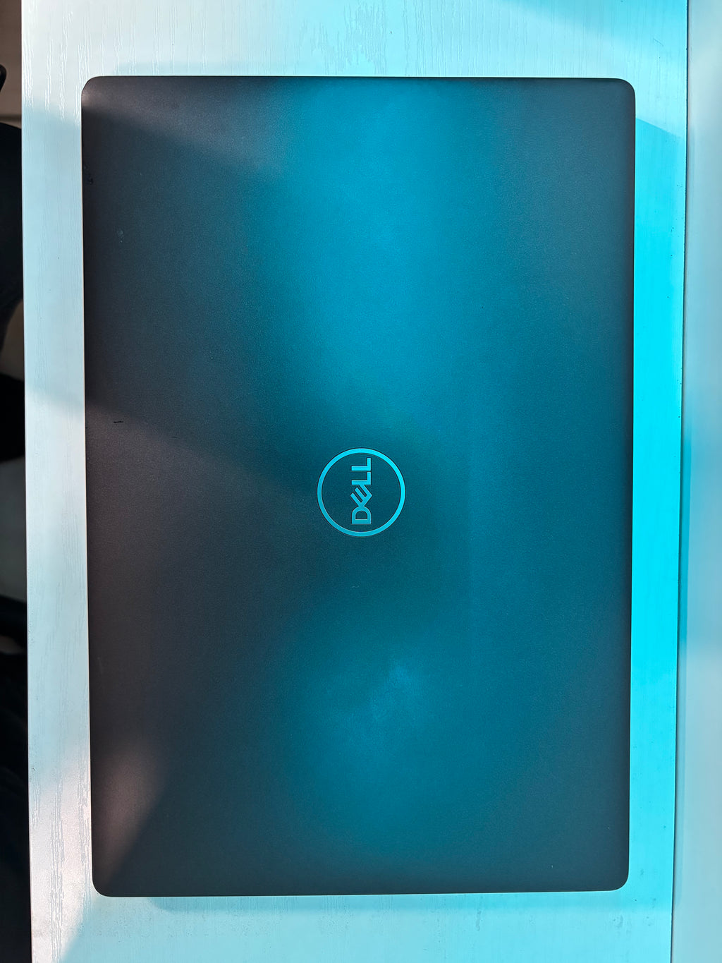 Dell Latitude 5400 laptop with Intel Core i5-8365U 1.9GHz