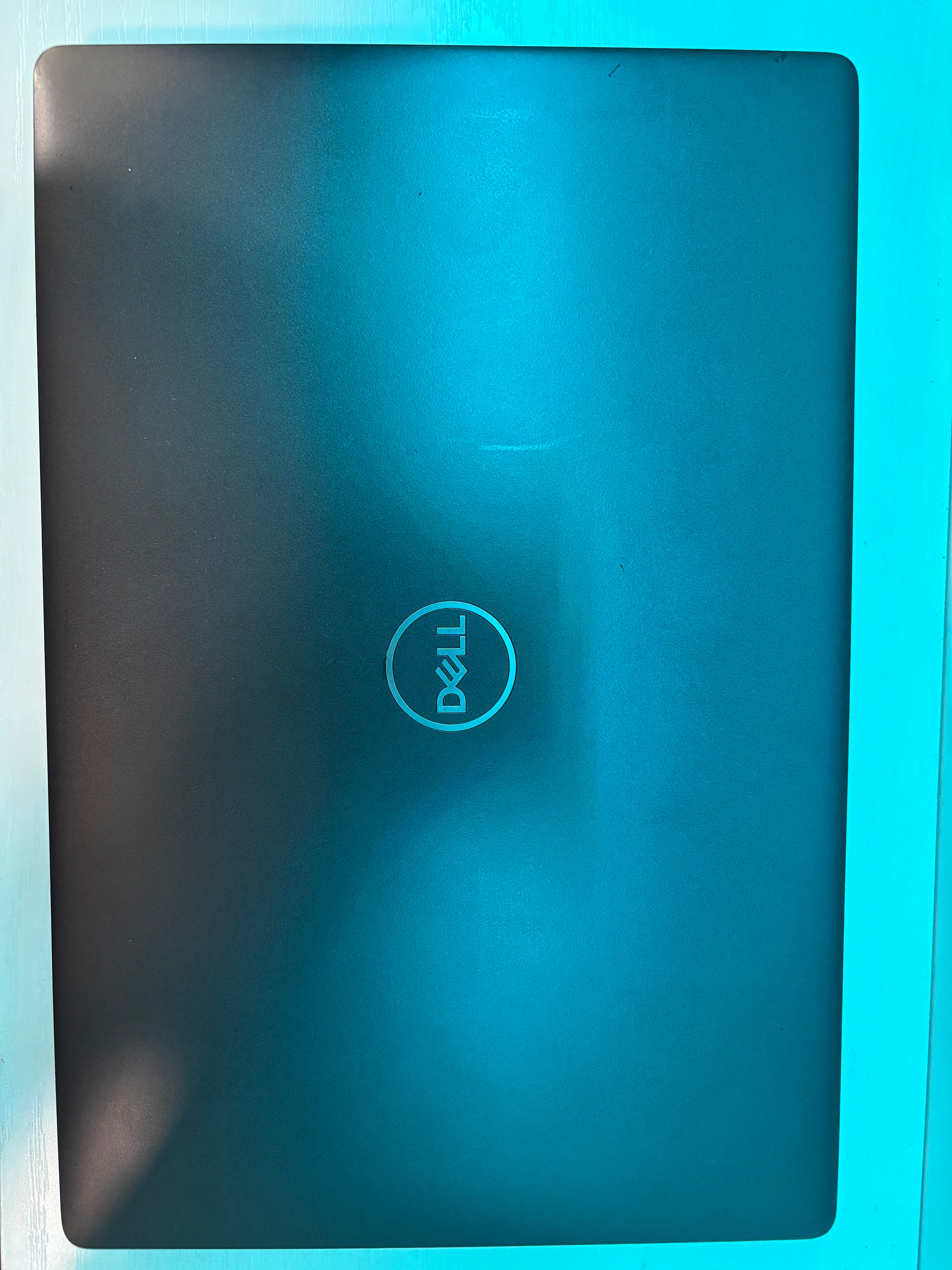 Dell Latitude 5400 laptop with Intel Core i5-8365U 1.9GHz