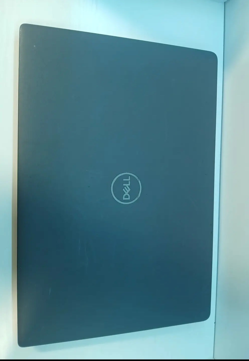 Model: Dell Latitude 3410 14-inch. Intel Core i5